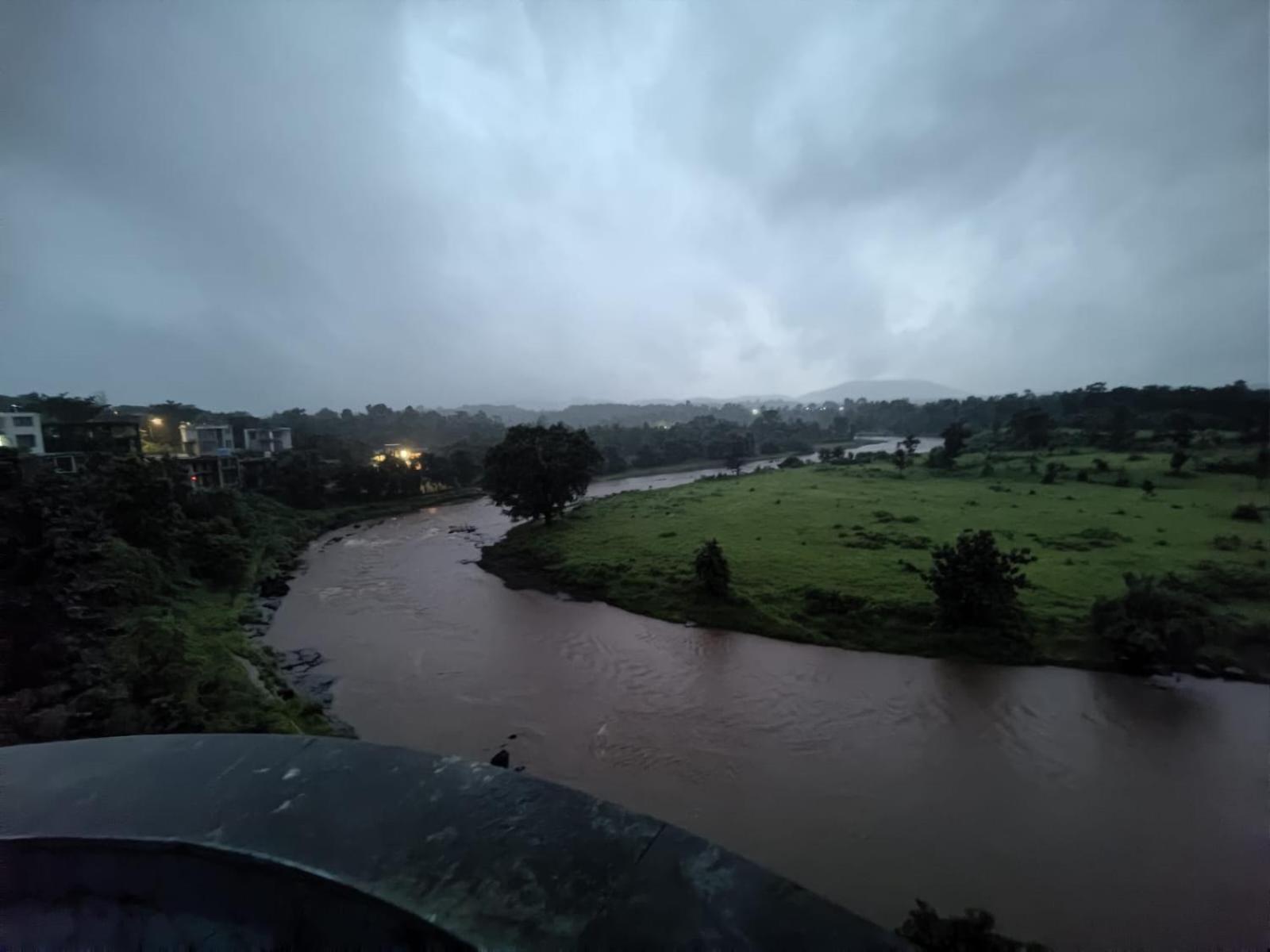 Karjat Villa Kültér fotó